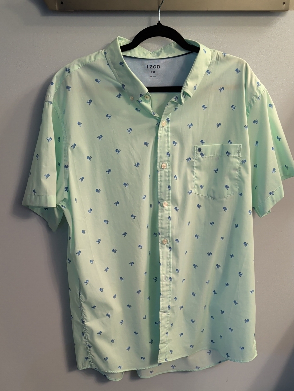 Izod Mint Green Short-Sleeve Button-Down Shirt with Blue Micro Print
